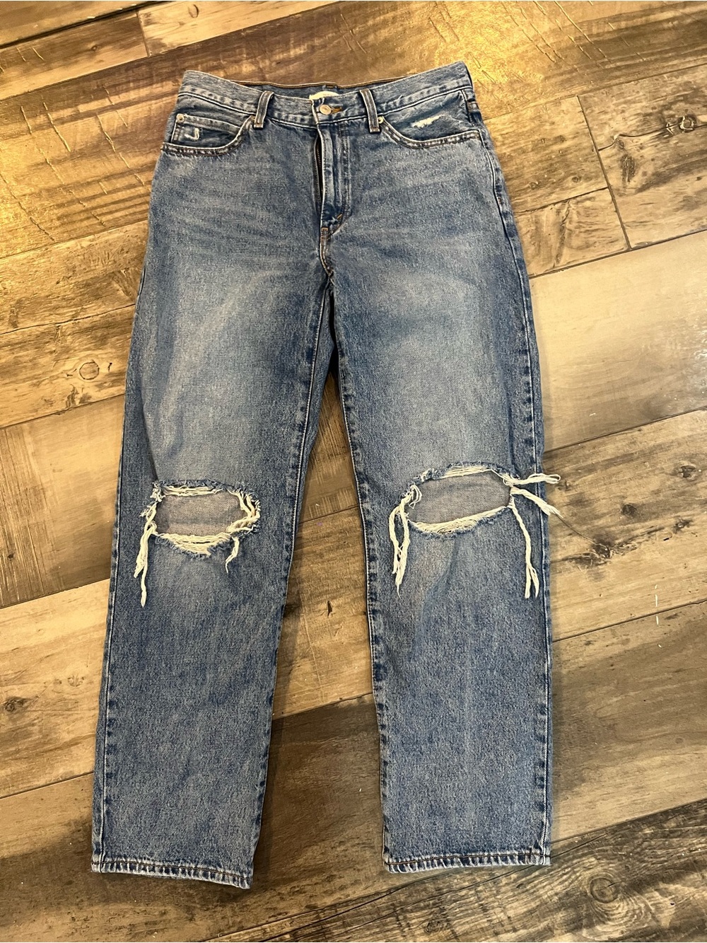 Levi’s ‘94 Baggy Ripped Jeans Women’s Size 28 Medium Wash NWOT